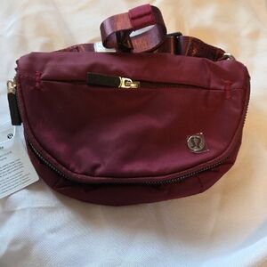 Lululemon Maroon Crossbody Everywhere Belt Bag